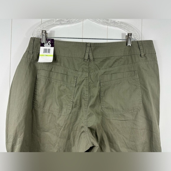 NWT Gloria Vanderbilt Plus Size 18W Olive Green Capris Pants Mid rise 100 Cotton - Picture 10 of 10